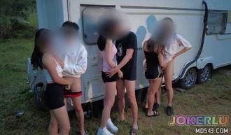  爆紅的香港野外6p性愛 Pictureuna